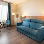 Hotel By Ihg Prag