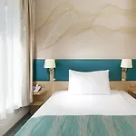 By Ihg Prag
