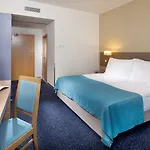 By Ihg