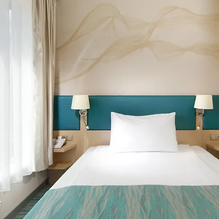 By Ihg Prag