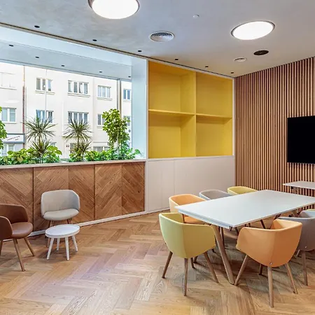 By Ihg Prag