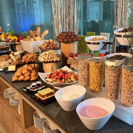 Hotel By Ihg Prague
