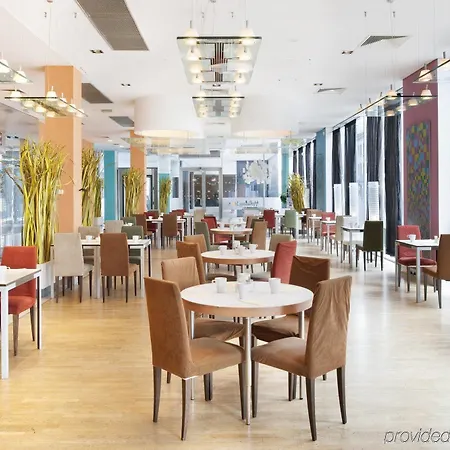 By Ihg 4* Prag
