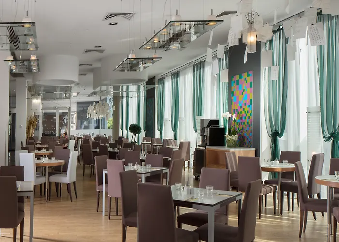 By Ihg Otel Prag