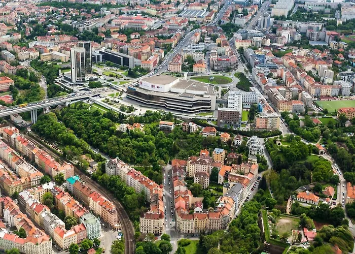 By Ihg Otel Prag