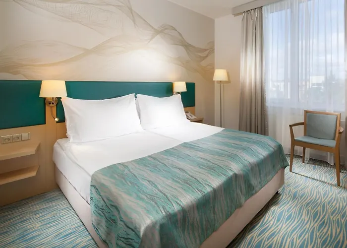 By Ihg Otel Prag