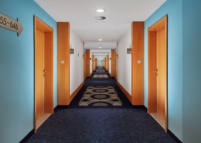 By Ihg Otel Prag