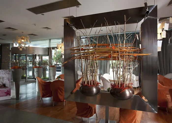 By Ihg Otel Prag
