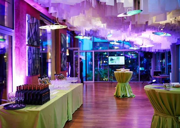 By Ihg Otel Prag