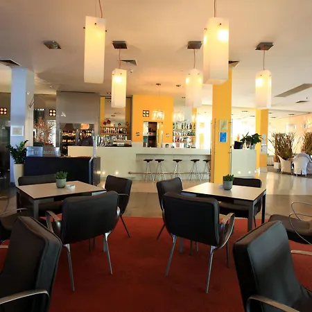 Hotel By Ihg Prague