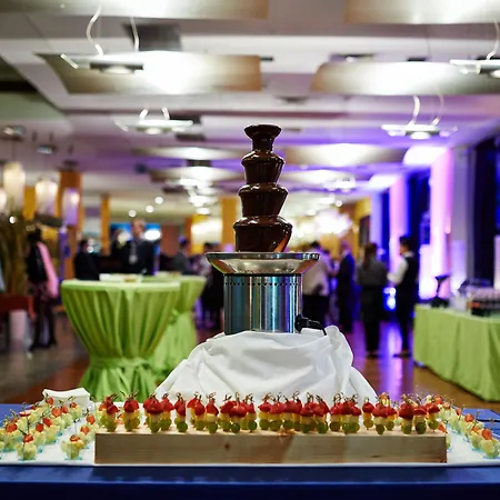 Hotel By Ihg 4*