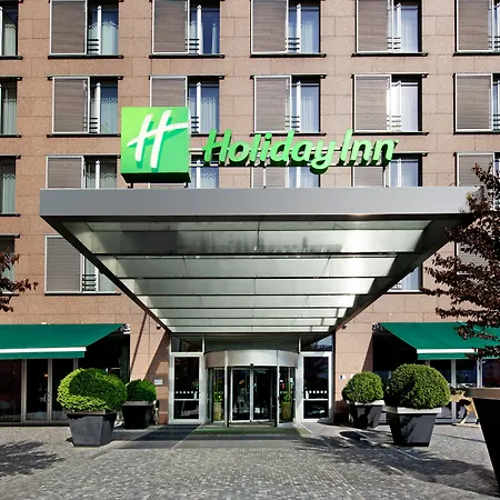 By Ihg
