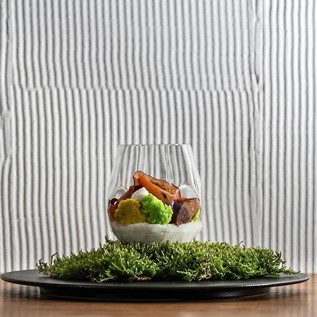 By Ihg 4* プラハ